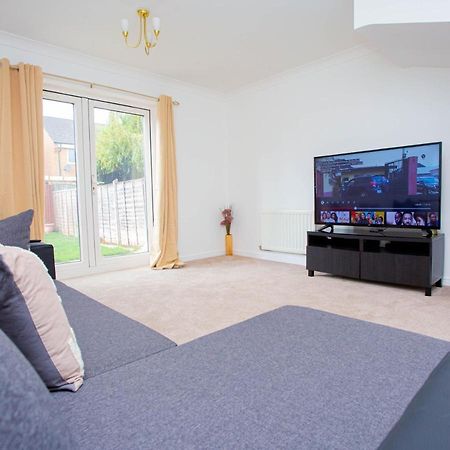 Intellect Suites Northampton Bagian luar foto