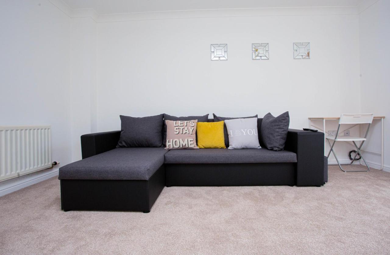 Intellect Suites Northampton Bagian luar foto