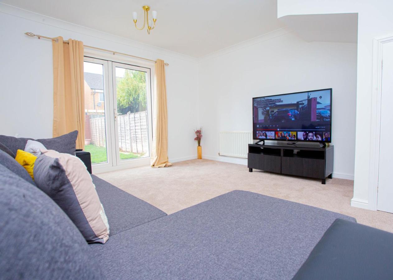 Intellect Suites Northampton Bagian luar foto