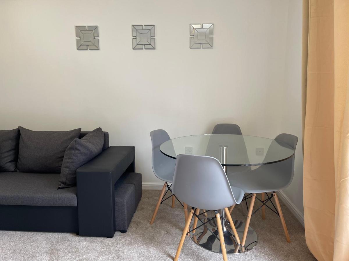 Intellect Suites Northampton Bagian luar foto