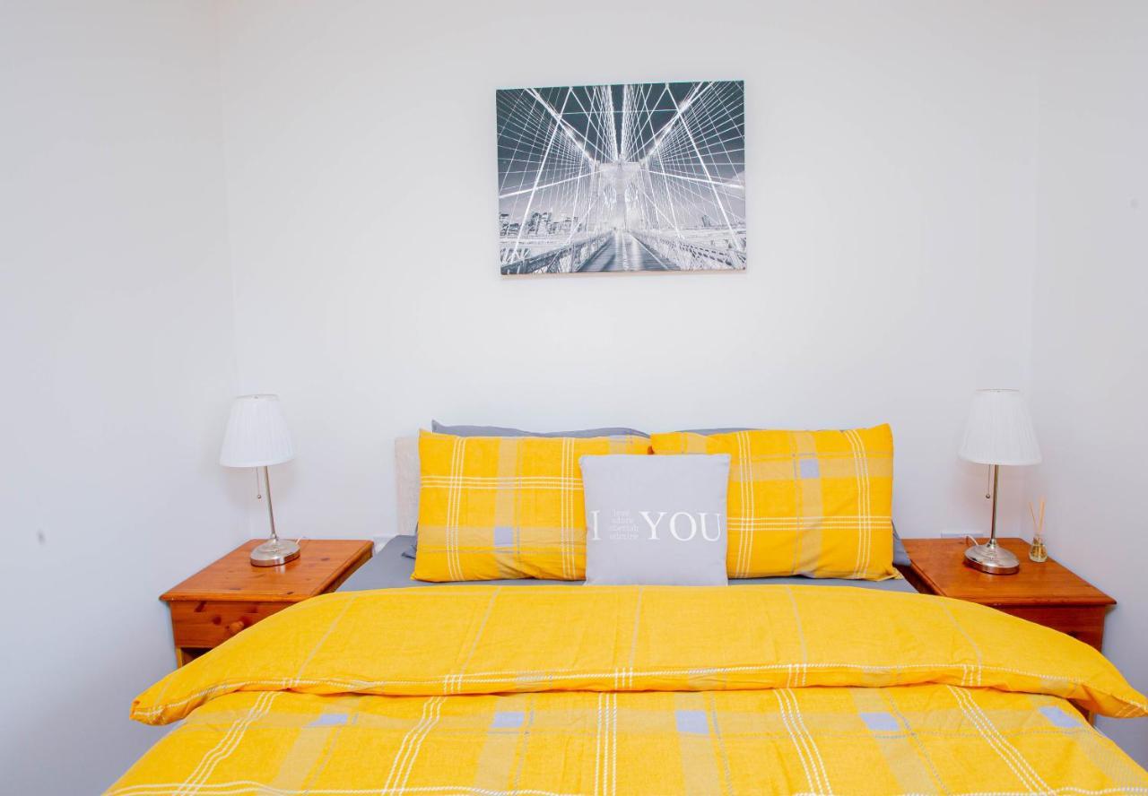 Intellect Suites Northampton Bagian luar foto