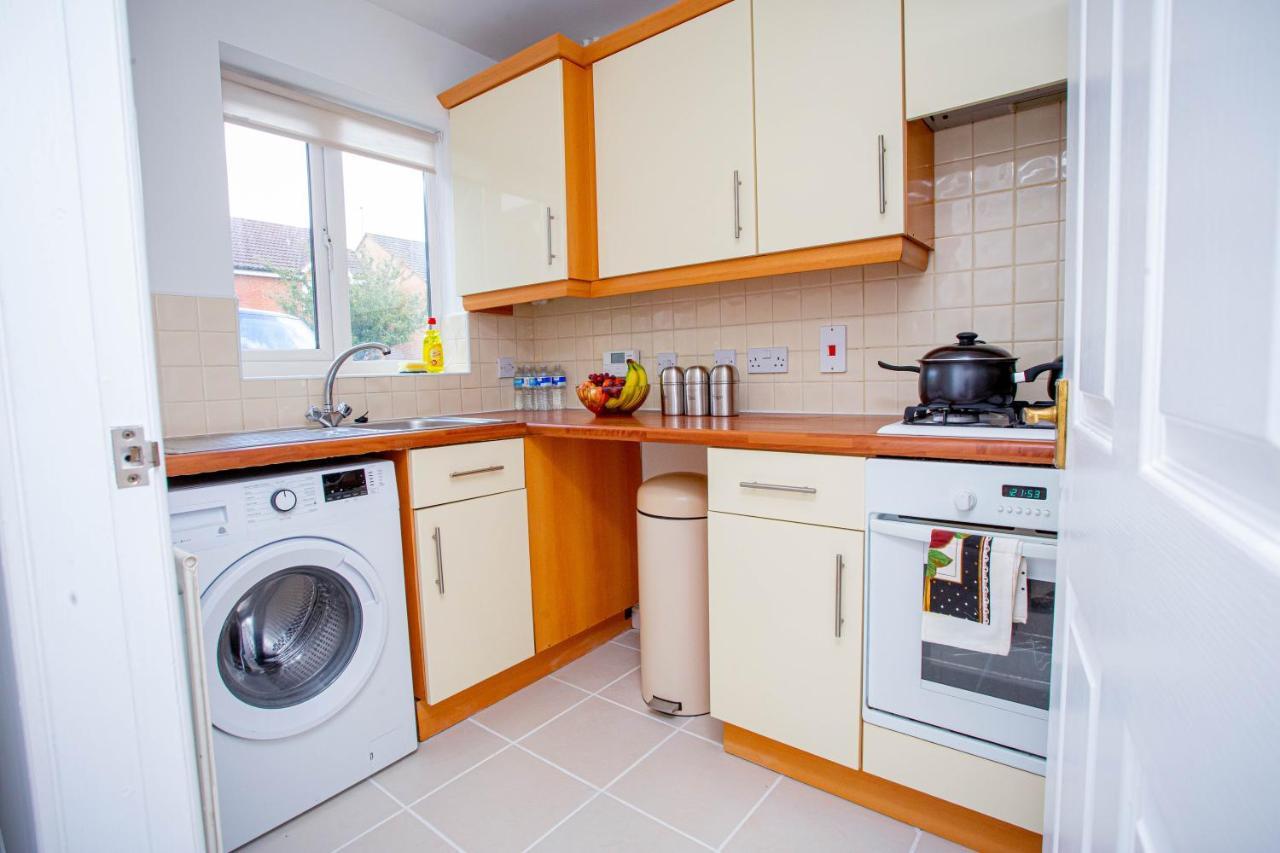 Intellect Suites Northampton Bagian luar foto