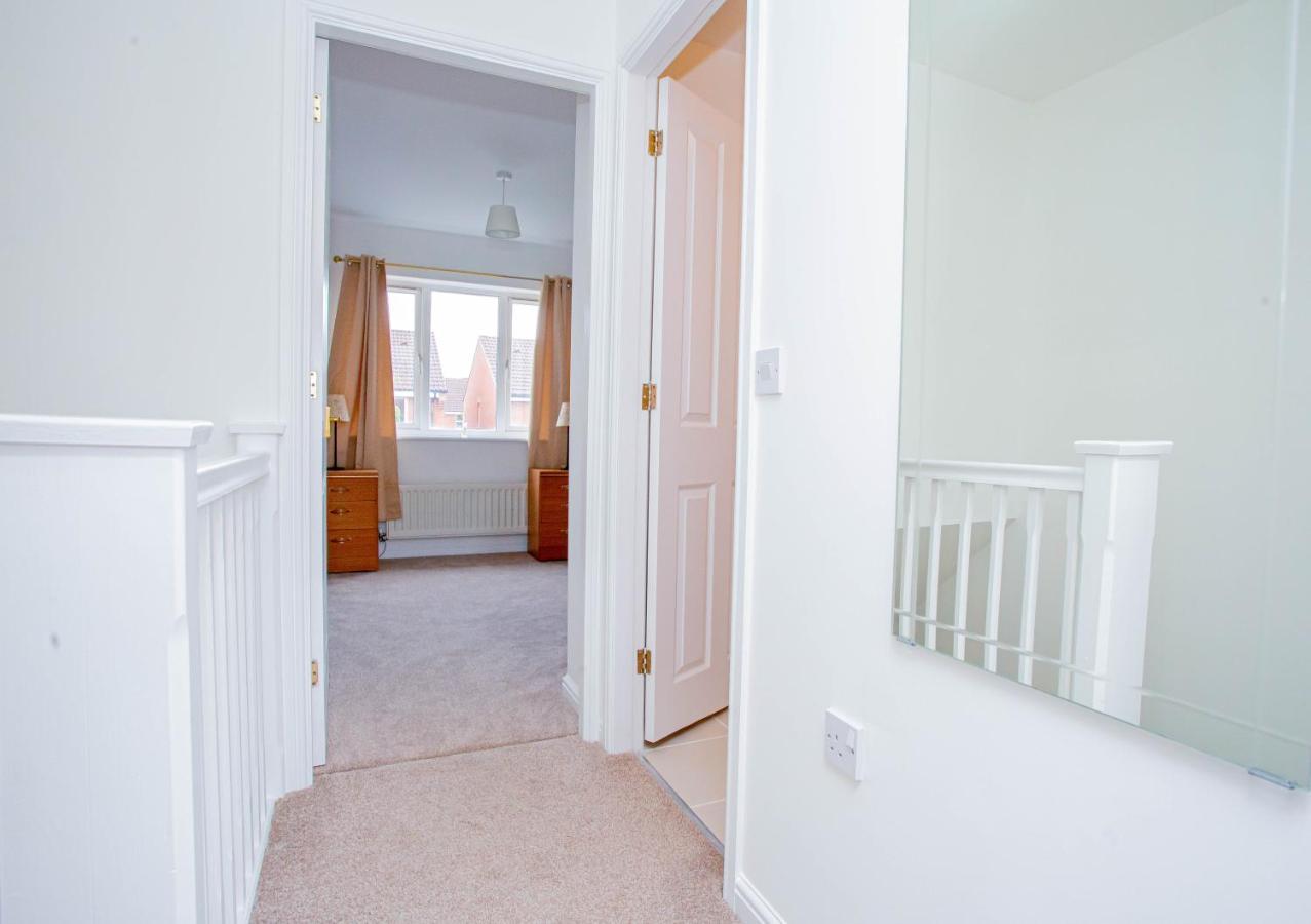 Intellect Suites Northampton Bagian luar foto