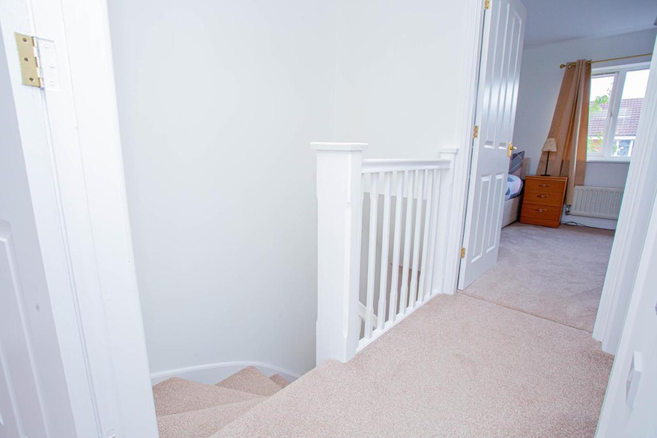 Intellect Suites Northampton Bagian luar foto