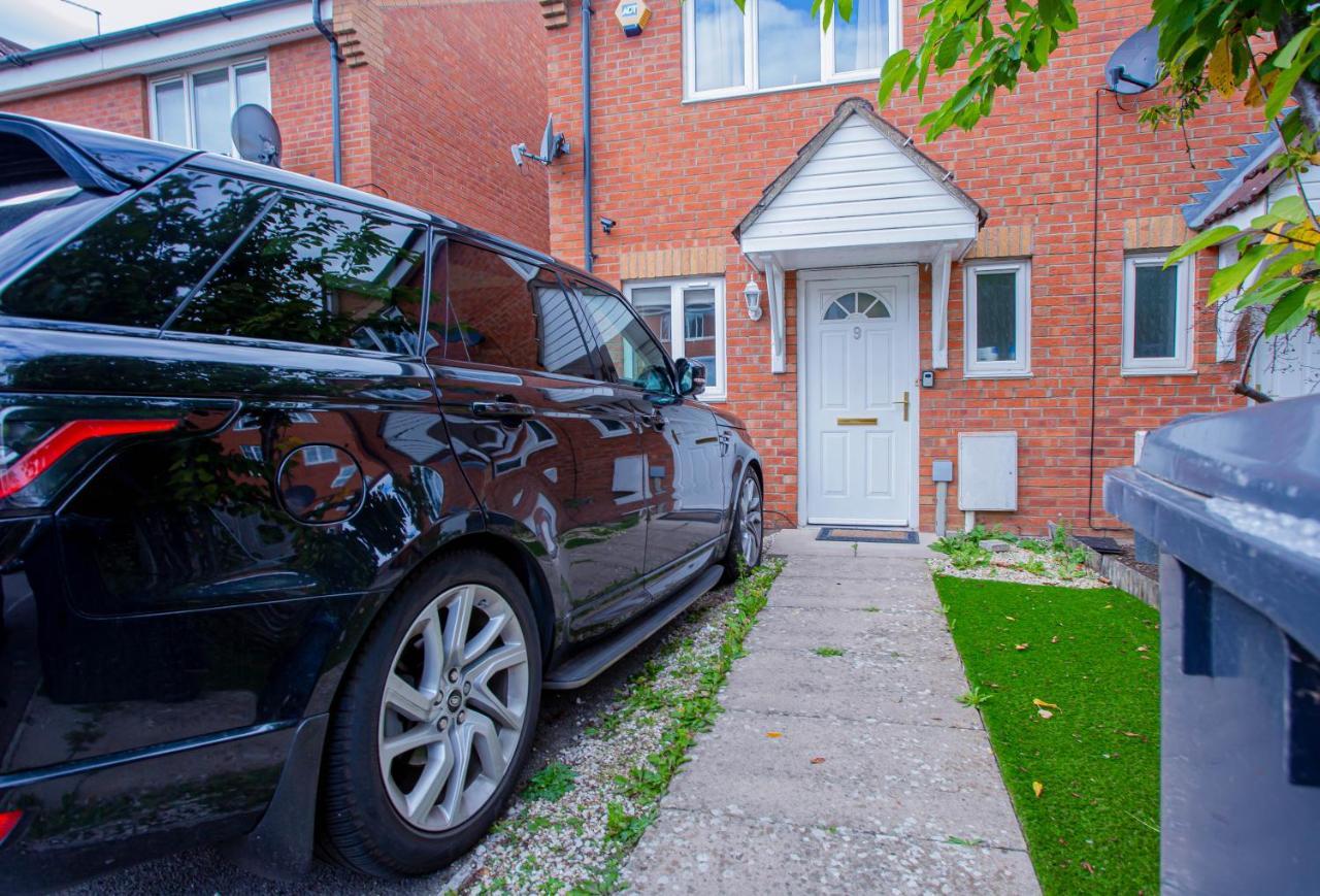 Intellect Suites Northampton Bagian luar foto